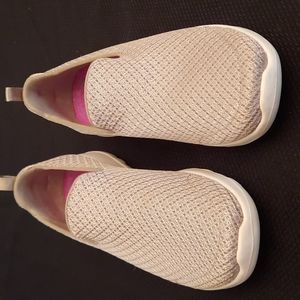 Skechers GO Walk air cooled slip on shoes. Excellent condition, worn one time.